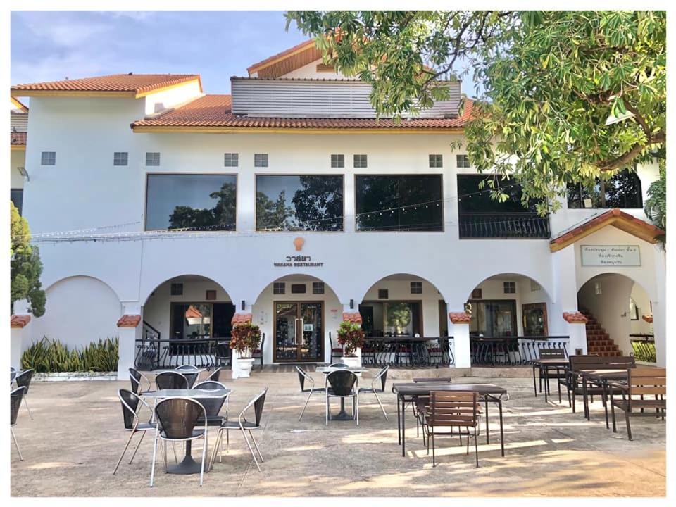 Lopburi Inn Resort Esterno foto