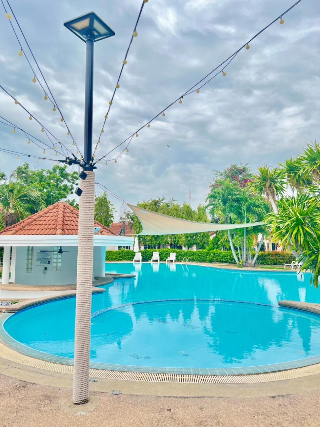 Lopburi Inn Resort Esterno foto