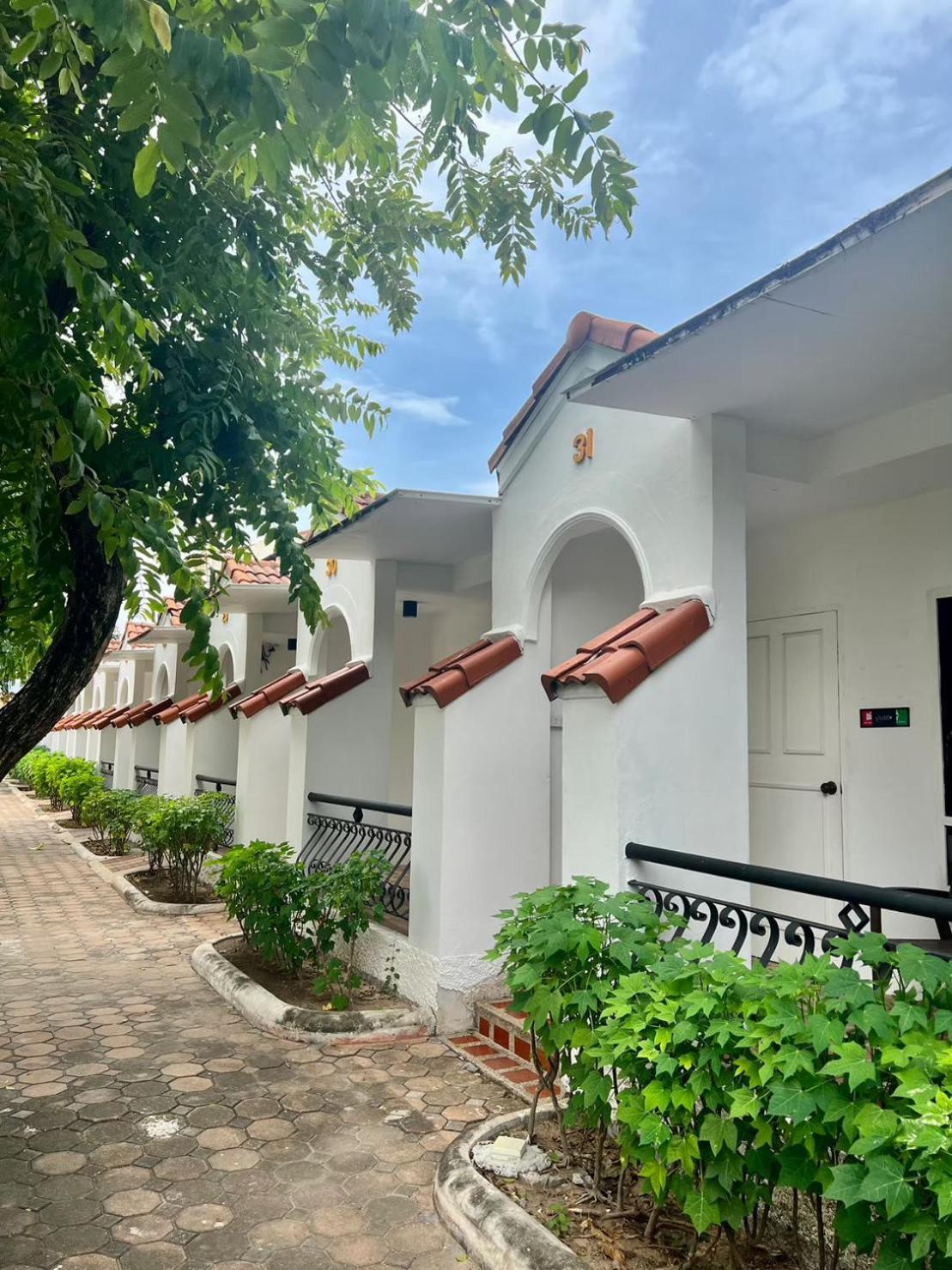 Lopburi Inn Resort Esterno foto