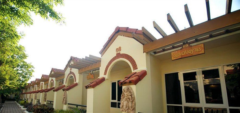 Lopburi Inn Resort Esterno foto