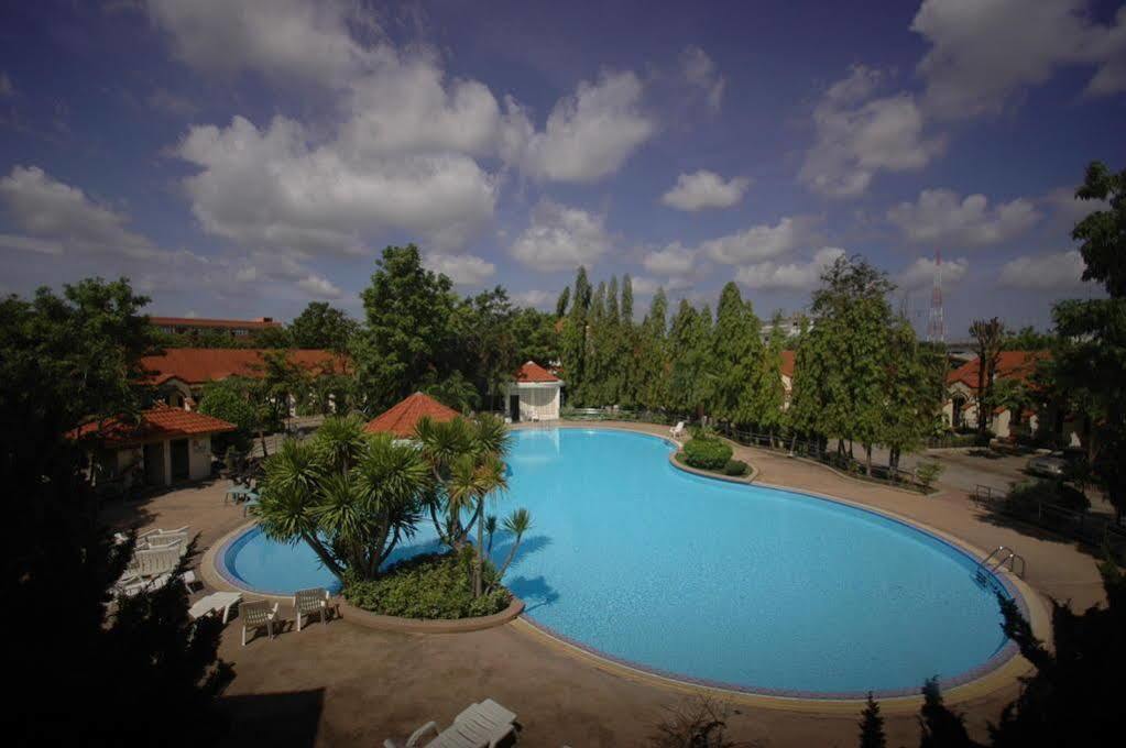 Lopburi Inn Resort Esterno foto